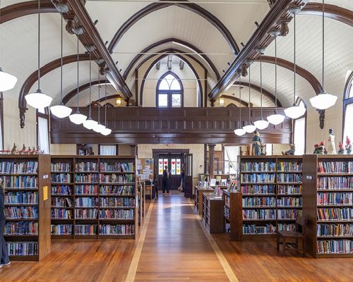 Round Top Family Library