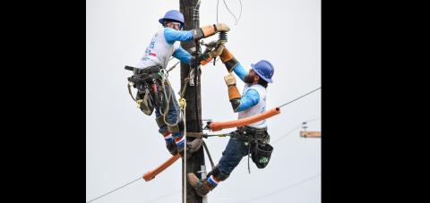 Lineman's Rodeo competition